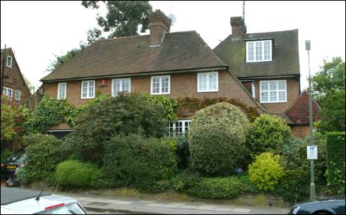 10 Wellgarth Road